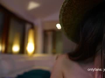 webcam girl therealbonnieclydex image #4484344