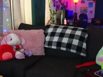 webcam girl emmasky69 image #2781035