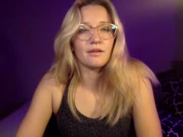 webcam girl elizabeverly image #607039