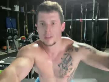 webcam man browneyedmuscleboy32 image #5179987