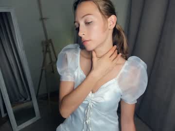 webcam girl wave_of_happy_ image #5649828
