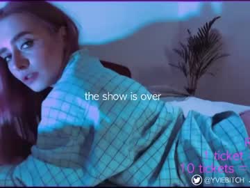webcam girl _yvie_ image #3596068