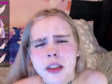 webcam girl nyakawaii69 image #3733643