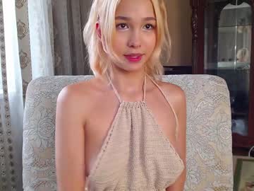 webcam girl karinalin18 image #4760491
