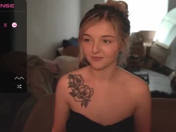 webcam girl lucydelovely image #5333917