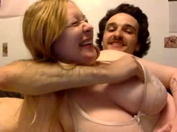 webcam couple wishingyouasafereturn image #2058971