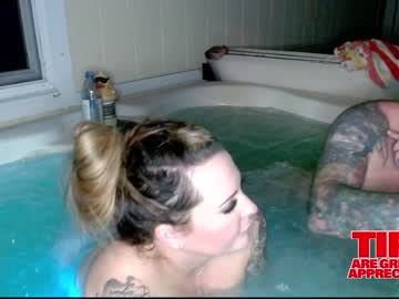 webcam couple 2freakycouple24 image #4057557