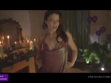 webcam girl lucieoude_ image #3134783