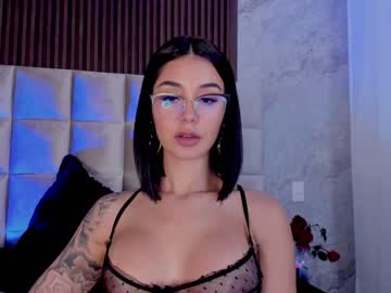 webcam girl candyred88 image #3536106