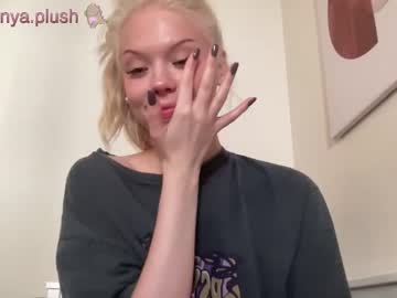 webcam girl sonyaplush image #4810678