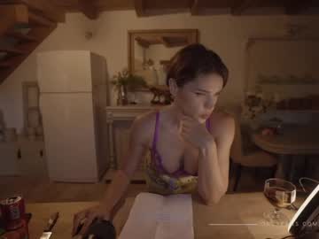 webcam girl lucieoude_ image #2637484