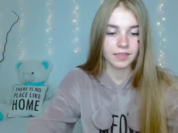 webcam girl little__cherrry image #2474642