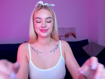 webcam girl 8a8y_nura image #1937794