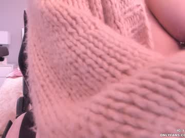 webcam girl clara_chan image #1355420