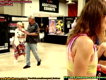 webcam couple honeyand_thebear image #2227963