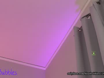 webcam girl blue_bubbles118 image #2122624