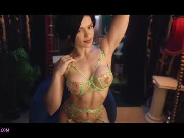 webcam girl lucieoude_ image #2051209