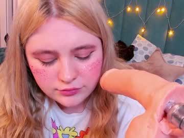 webcam girl miraclark1 image #1686022