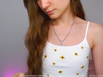 webcam girl ambertan1 image #1274798
