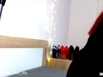 webcam girl hot_wet_lilly image #3354188