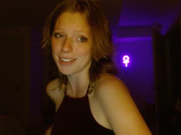 webcam girl crimsonxrapture image #1957968