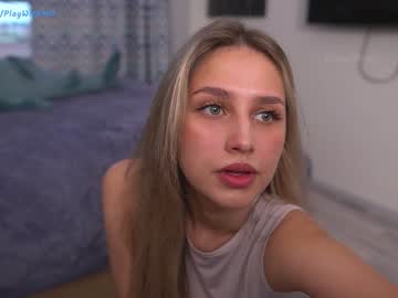 webcam girl playwithmil image #6927389