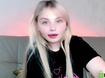 webcam girl shy_blondiee image #3656249