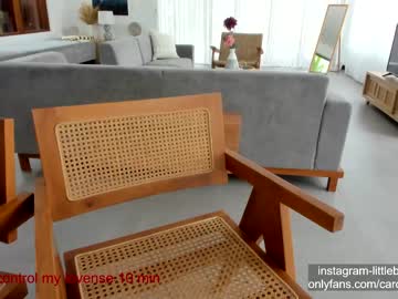 webcam girl carolinaherera image #3034995
