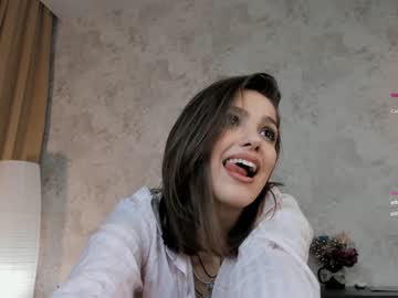 webcam girl emiliacourtney image #5626122