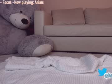 webcam girl hollyextra image #359889