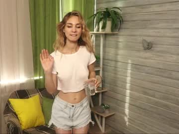 webcam girl catchy_peachy image #2197422