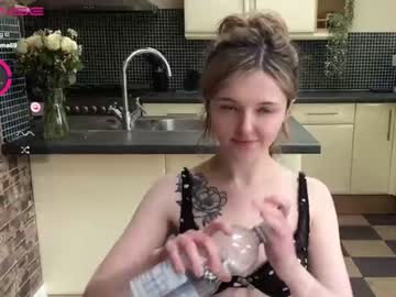 webcam girl lucydelovely image #3991261