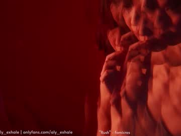 webcam girl _exhale image #958427