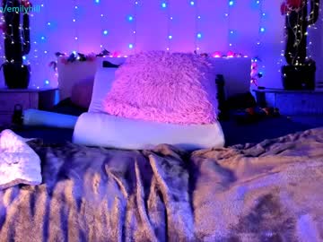 webcam girl littlee33 image #1202434