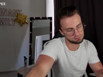 webcam couple dominant_family image #1967241
