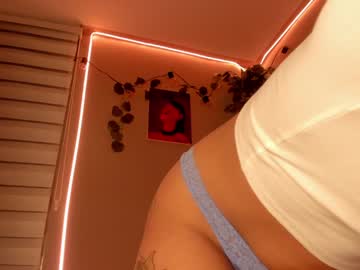 webcam girl bellaxxx_ image #3385916