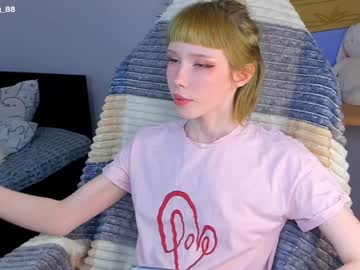 webcam girl littlething88 image #1377747