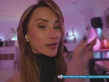 webcam girl hannahjames710 image #5776002