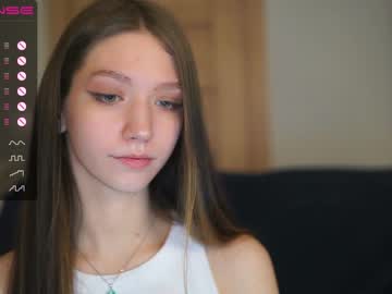 webcam girl angels_kiss image #3381479