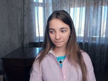 webcam girl shy_media image #4474912