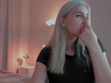 webcam girl whitewidooowww image #807539