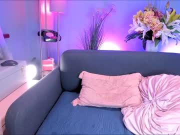webcam girl littlee33 image #5093123