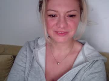 webcam girl kiradivine image #1898140